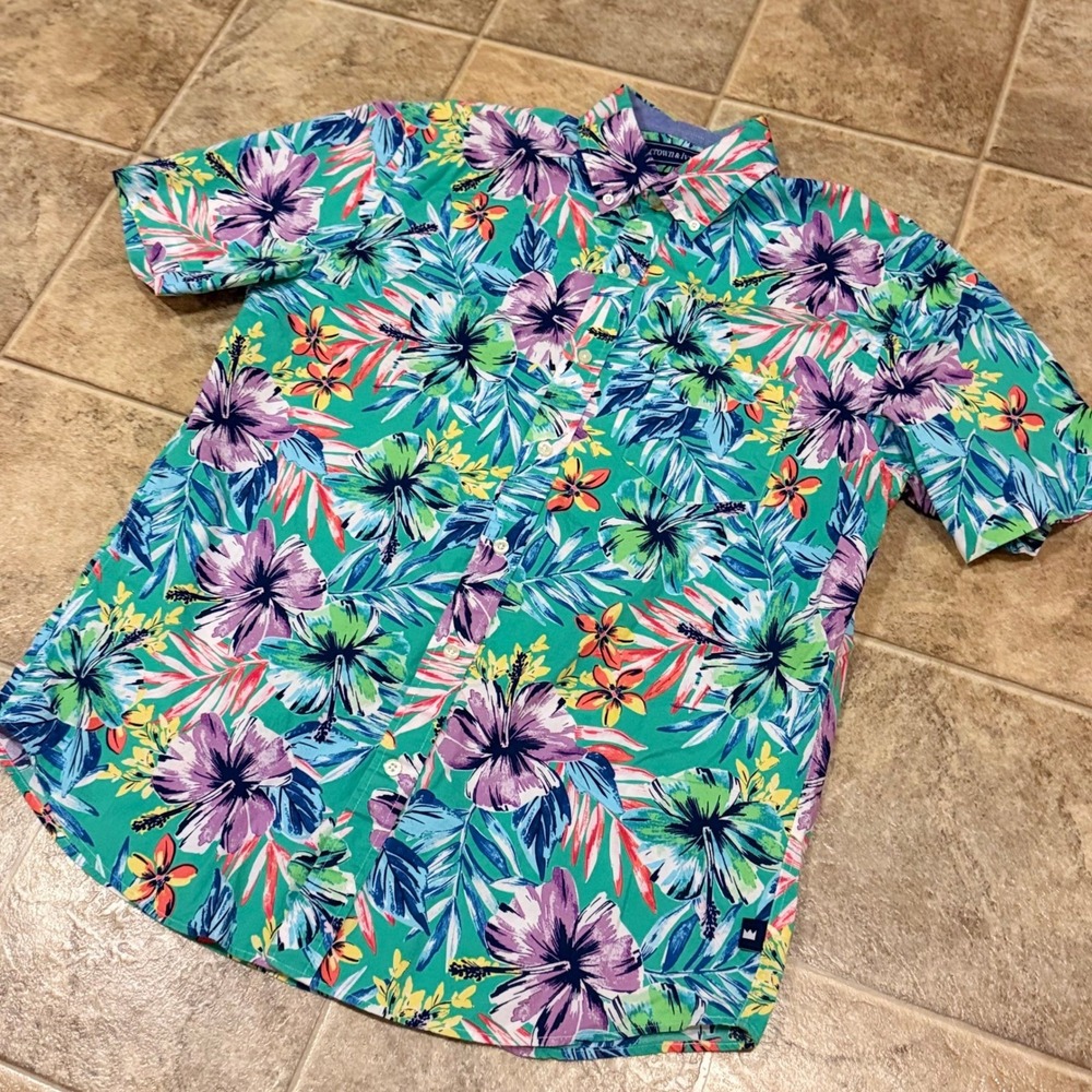 Crown Ivy Classic Fit Men's Medium Short Sleeve Button Down Shirt Tropical Print